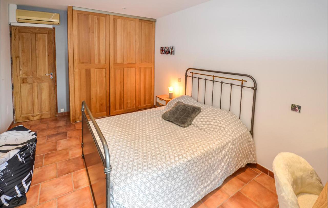 3 Bedroom Awesome Home In Chateuneuf De Gadagne Châteauneuf-de-Gadagne Exteriér fotografie