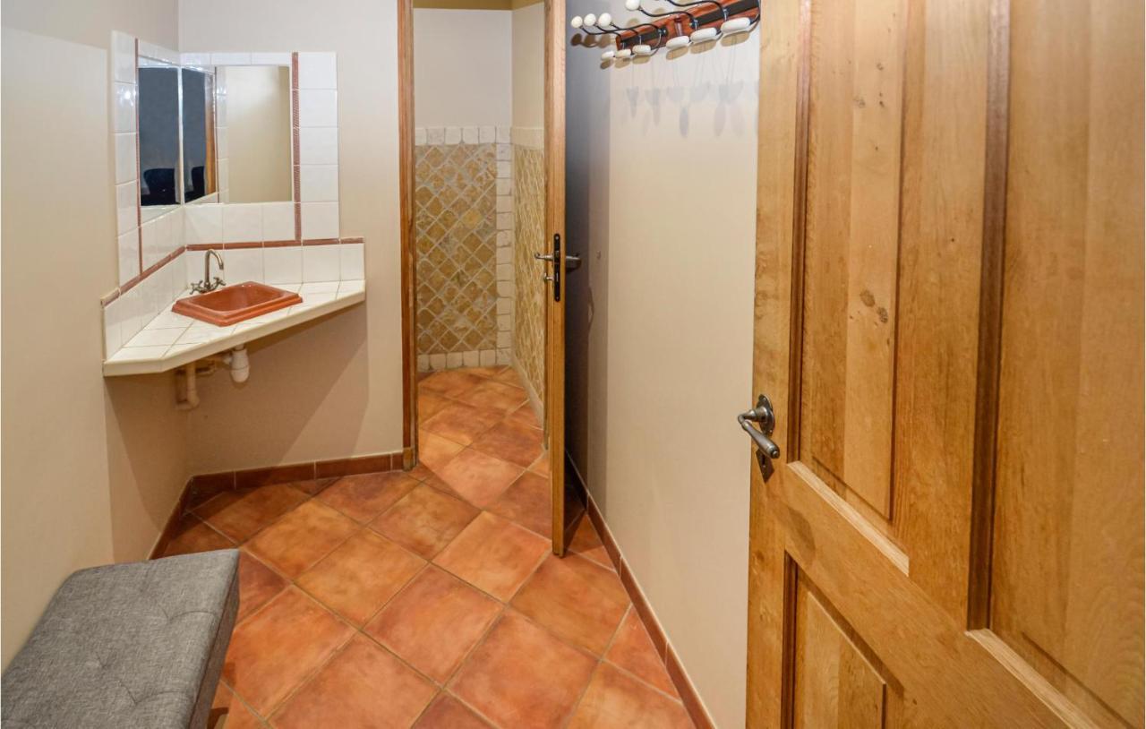 3 Bedroom Awesome Home In Chateuneuf De Gadagne Châteauneuf-de-Gadagne Exteriér fotografie