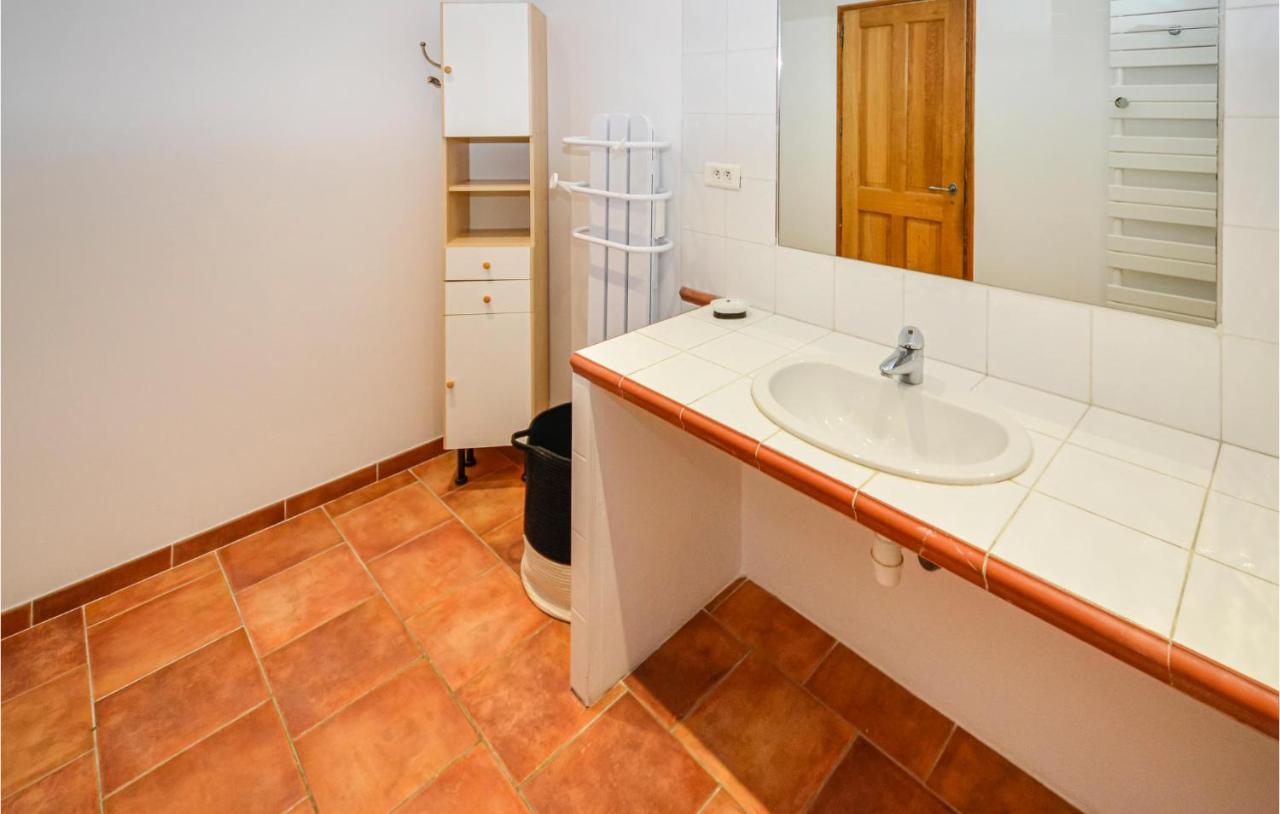 3 Bedroom Awesome Home In Chateuneuf De Gadagne Châteauneuf-de-Gadagne Exteriér fotografie